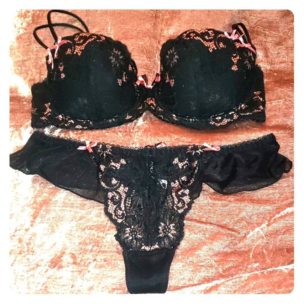 32DD Black and Pink Lacy balconette bra & panty